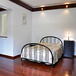 In With Private Pool & Bbq Villa