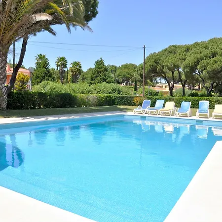 In With Private Pool & Bbq