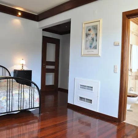 In With Private Pool & Bbq Βίλα
