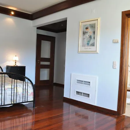 Spacious In With Barbecue *