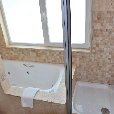 Villa Spacious In With Barbecue *