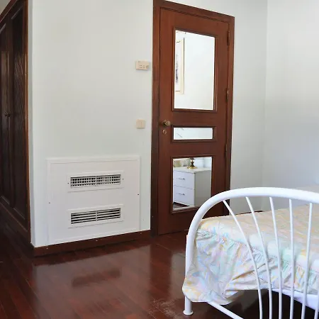 Spacious In With Barbecue *